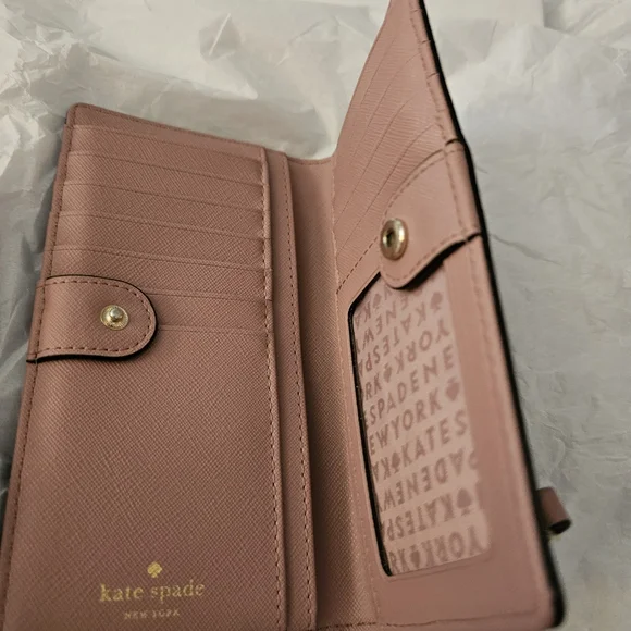 Kate Spade Stacey wallet, saffiano leather in a dusty rose color  New w/o tags - Picture 5 of 5